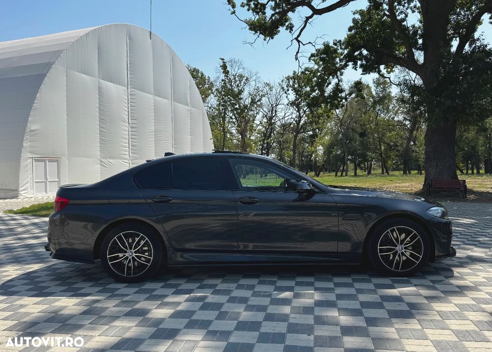 BMW Seria 5 528i xDrive Aut. - 9