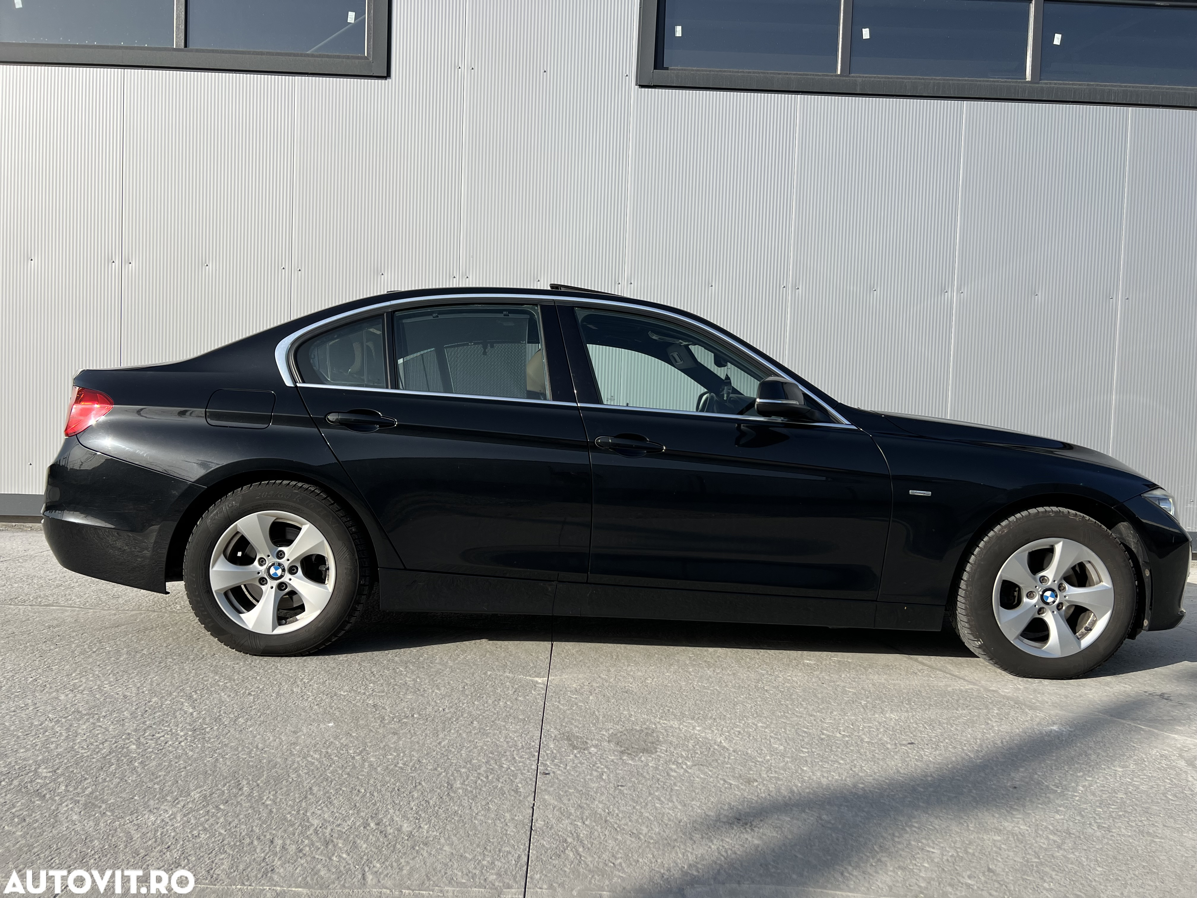 BMW Seria 3 320d Aut. Luxury Line - 5