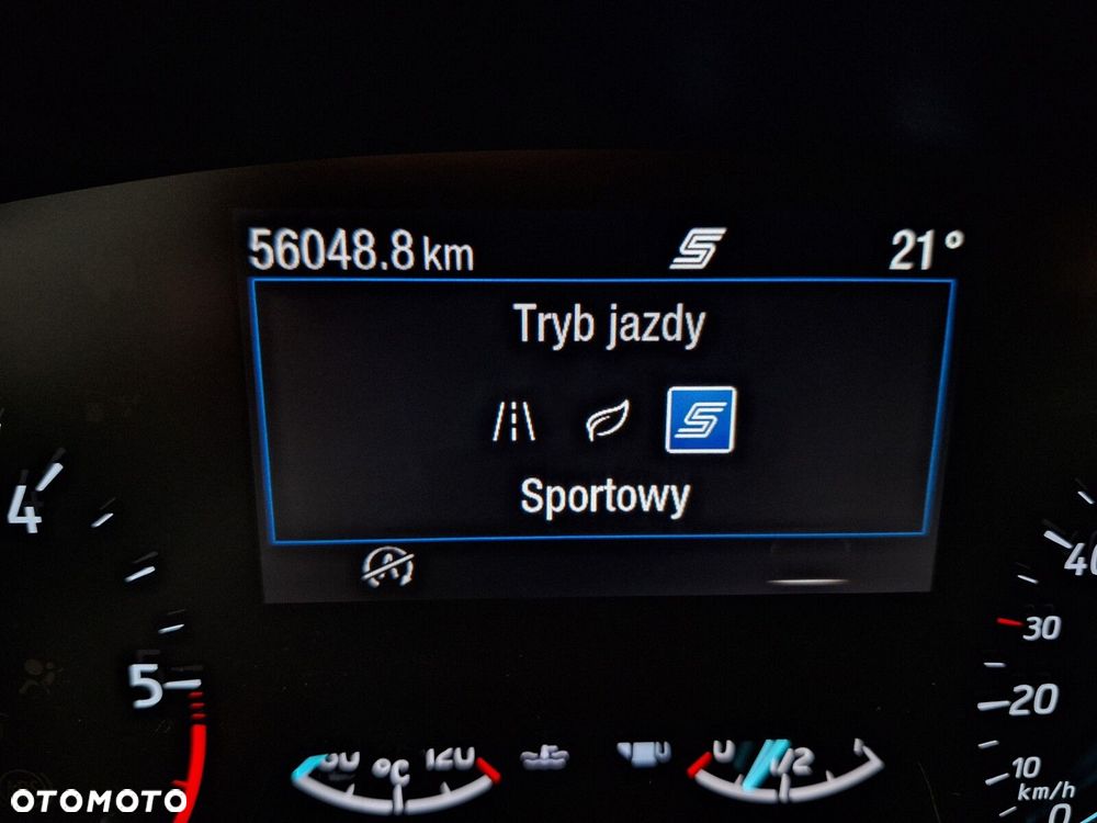 Ford Focus 1.5 EcoBlue SCR Connected - 24