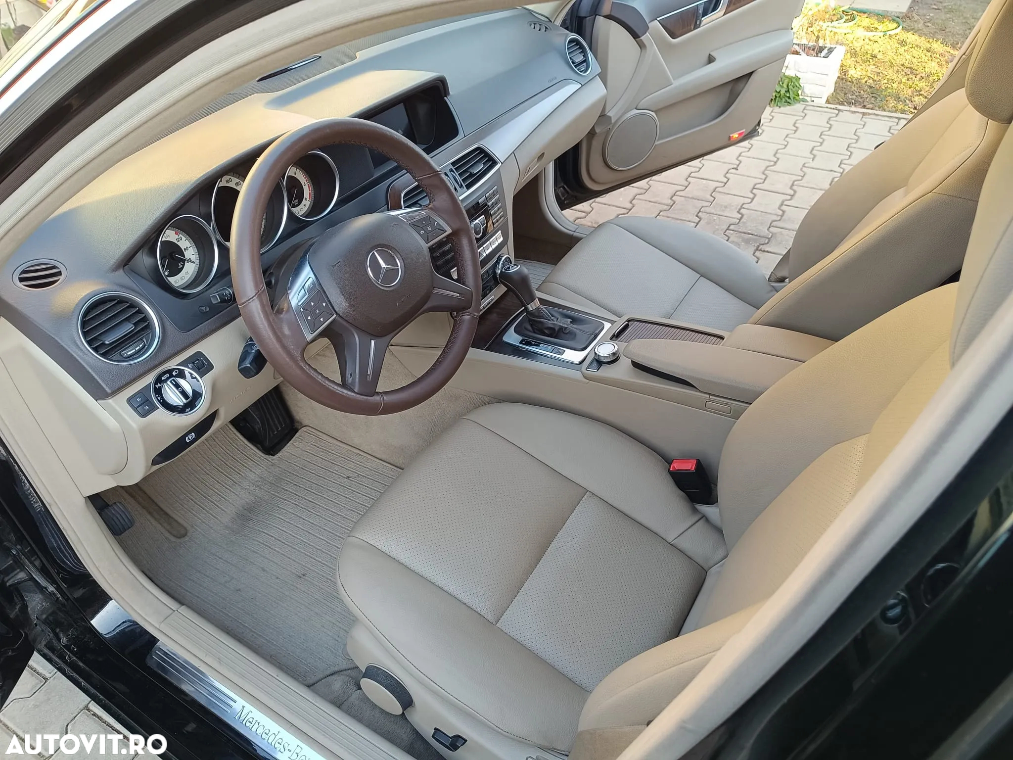 Mercedes-Benz C - 3