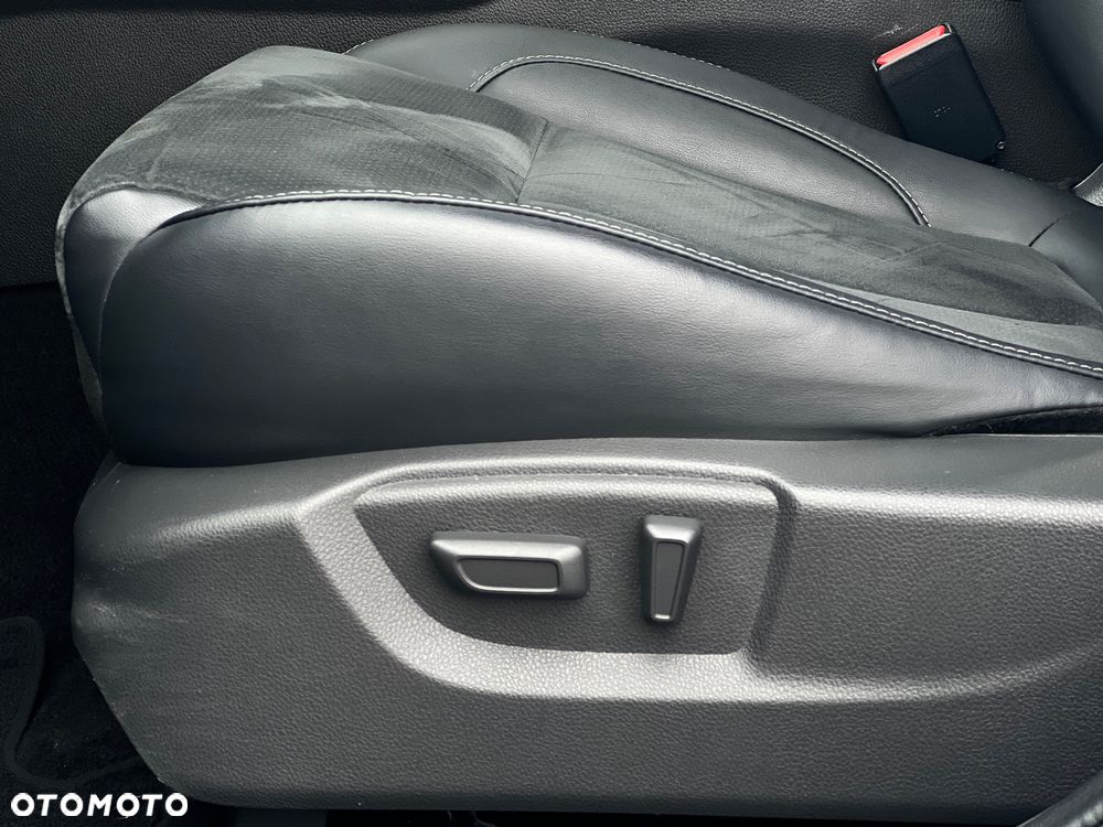 Mitsubishi Eclipse Cross - 33