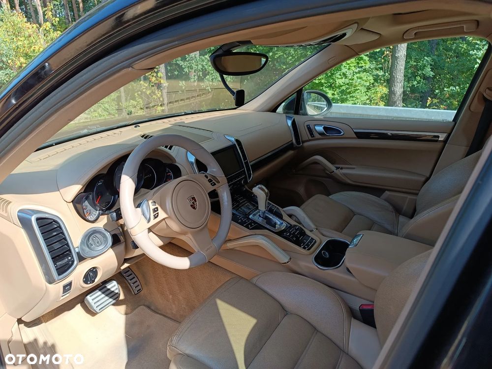 Porsche Cayenne - 17