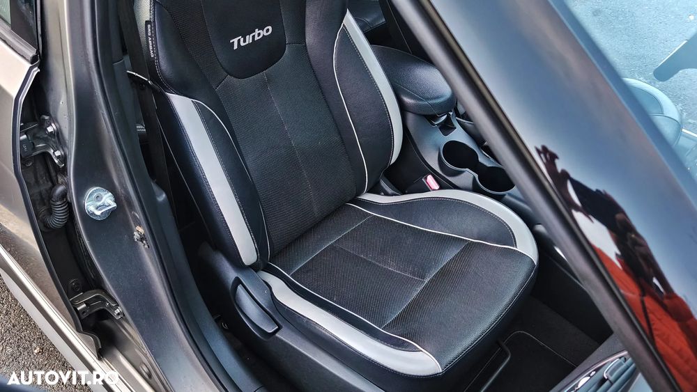 Hyundai Veloster 1.6 Turbo Matt Finish - 14