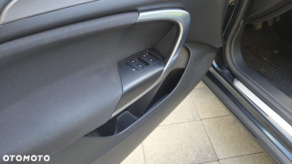 Opel Insignia - 19
