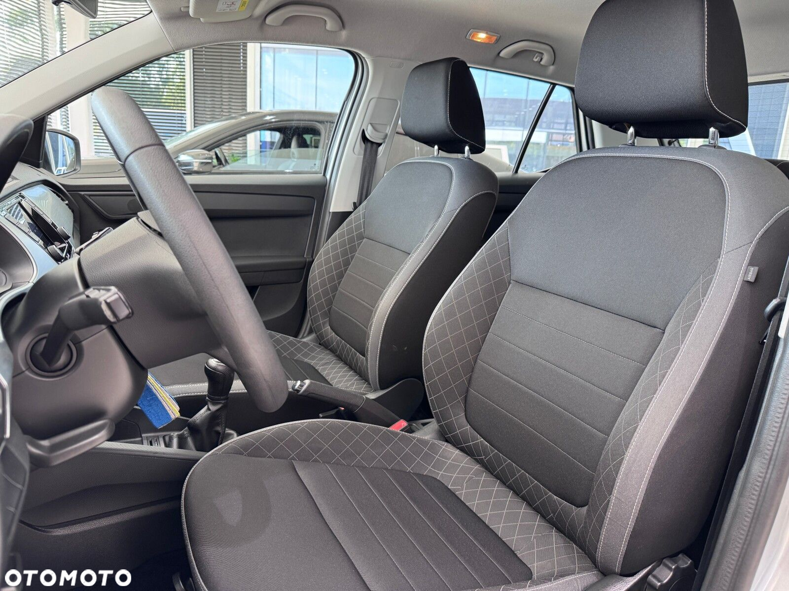 Skoda Fabia 1.0 Ambition - 10
