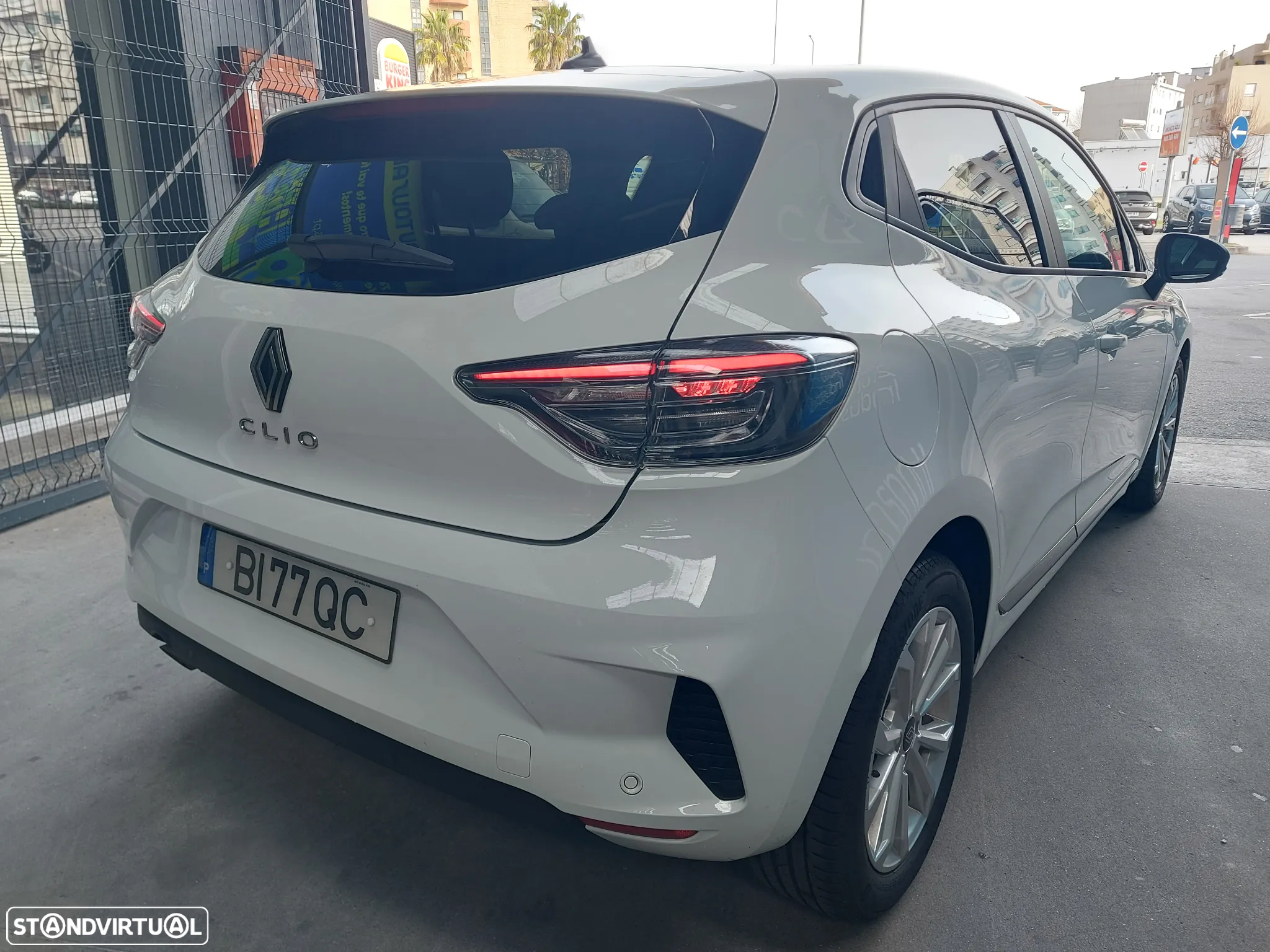 Renault Clio 1.0 TCe Evolution - 4