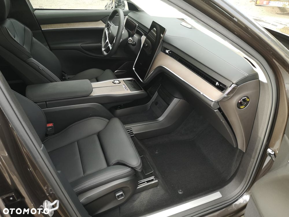 Volvo EX90 2025