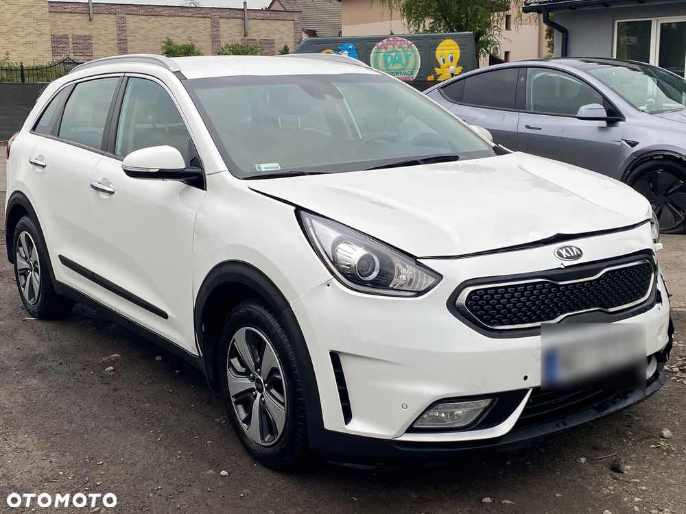 Kia Niro 1.6 GDI Hybrid L - 11