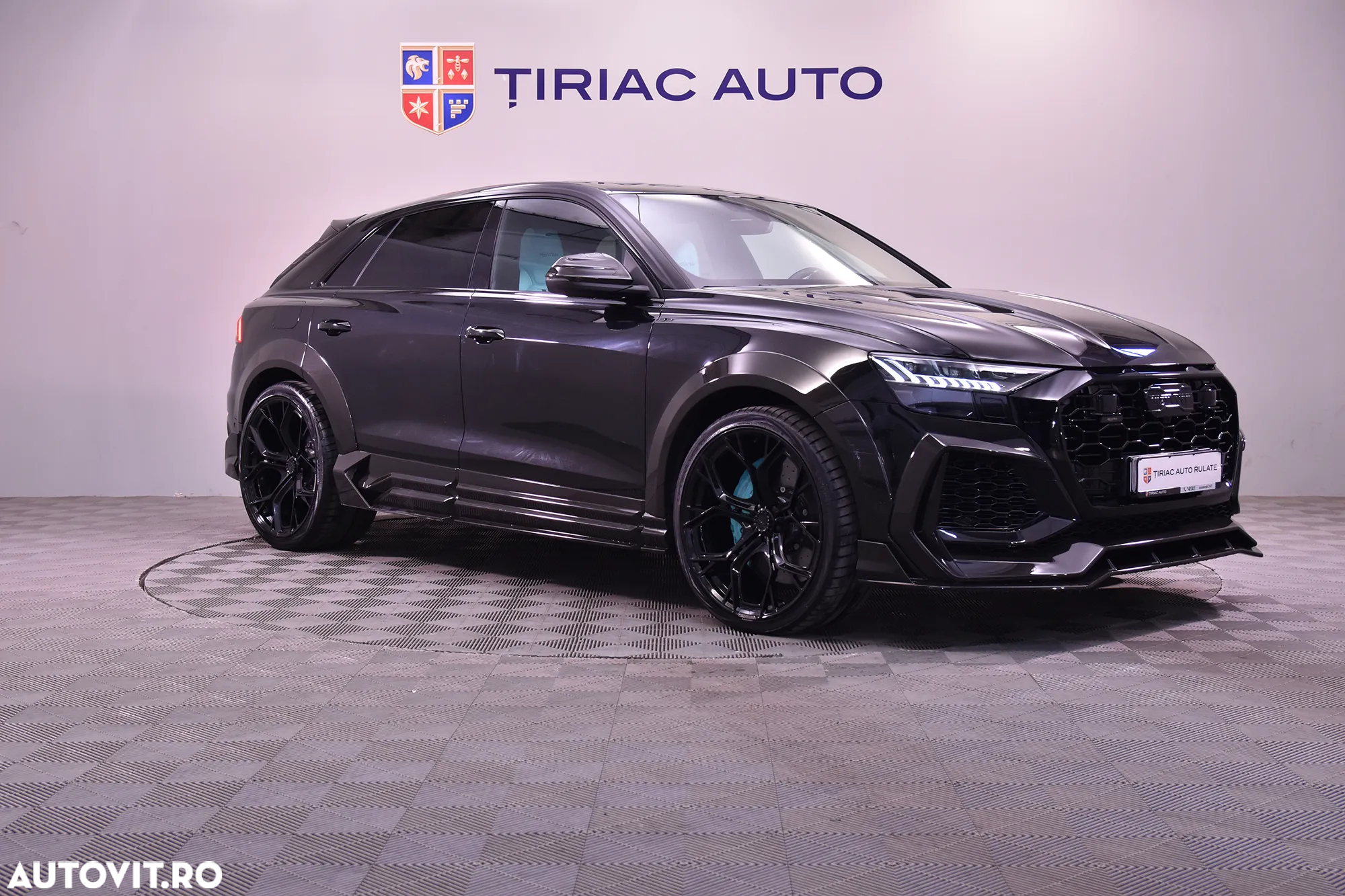 Audi RS Q8 - 7