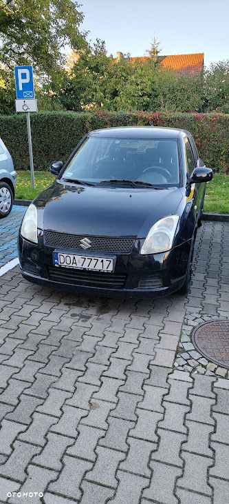 Suzuki Swift - 4