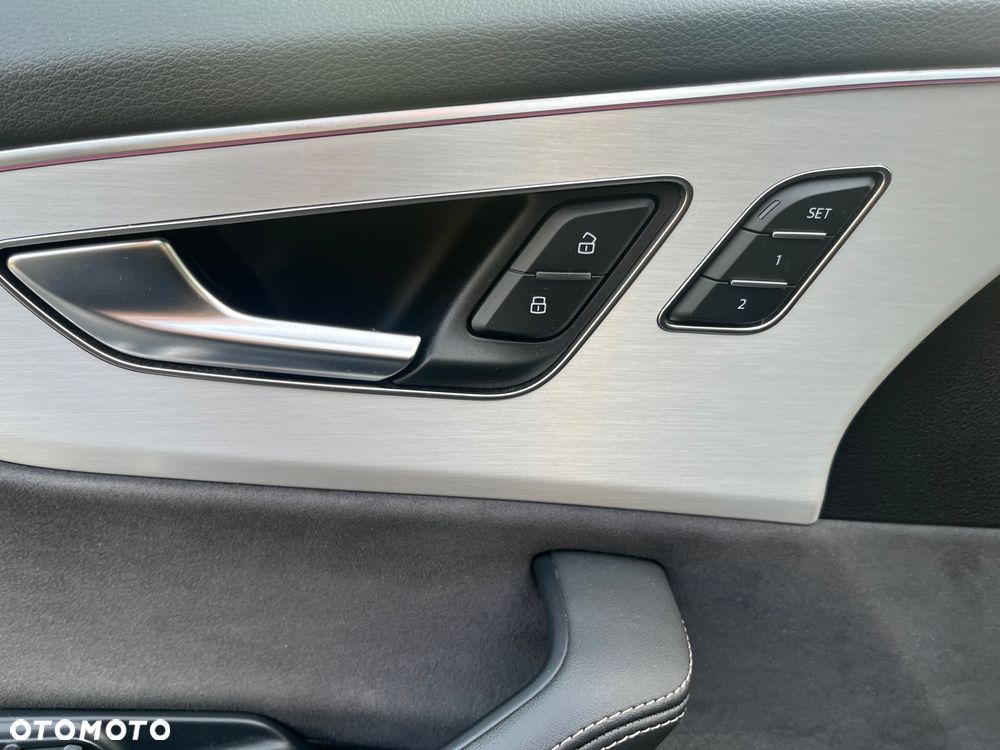 Audi Q8 ver-50-tdi-mhev-quattro-black-edition-tiptronic - 22