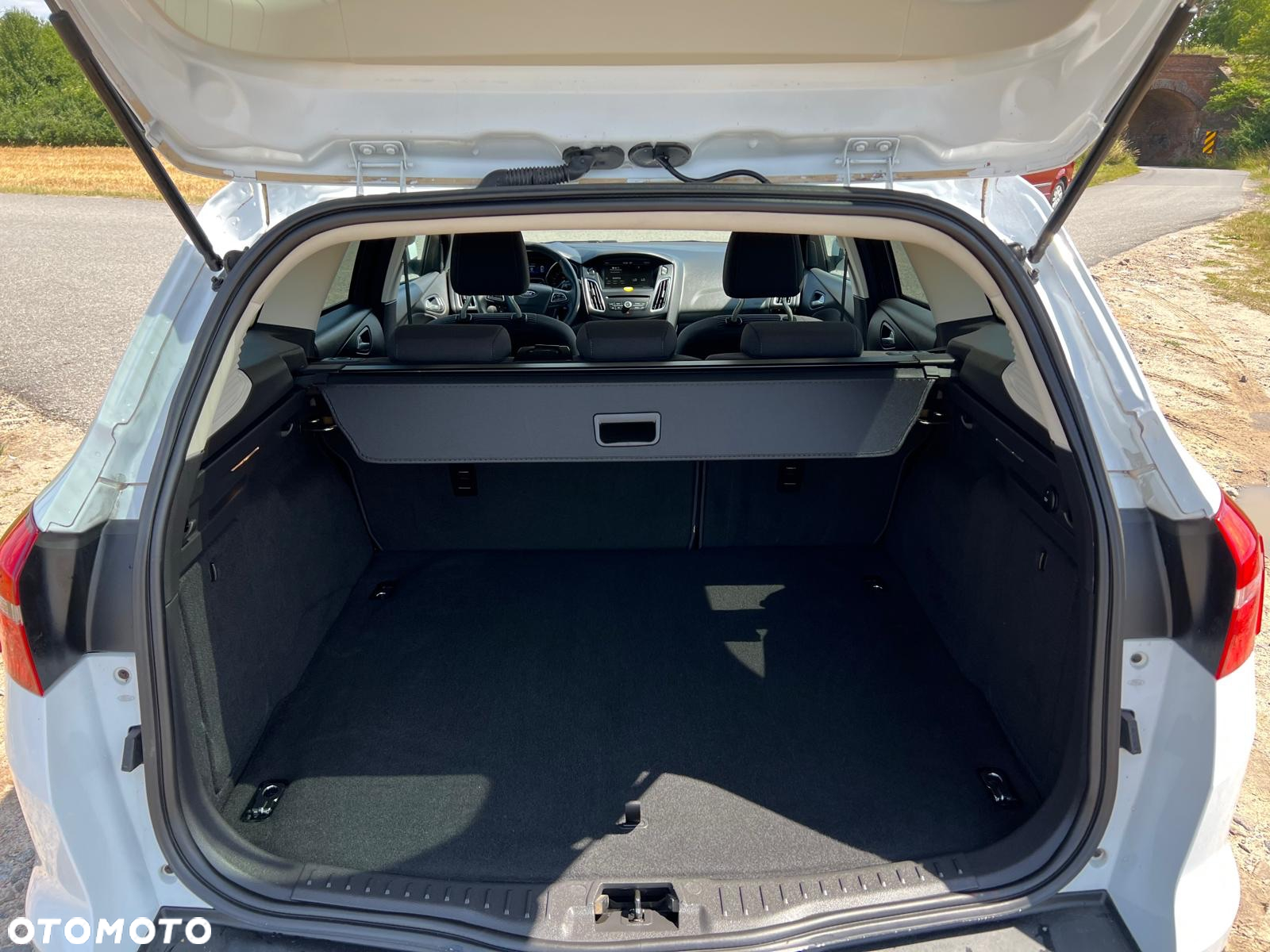 Ford Focus - 17