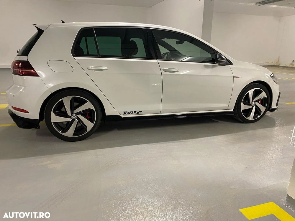 Volkswagen Golf GTI TCR 2.0 TSI OPF DSG - 11
