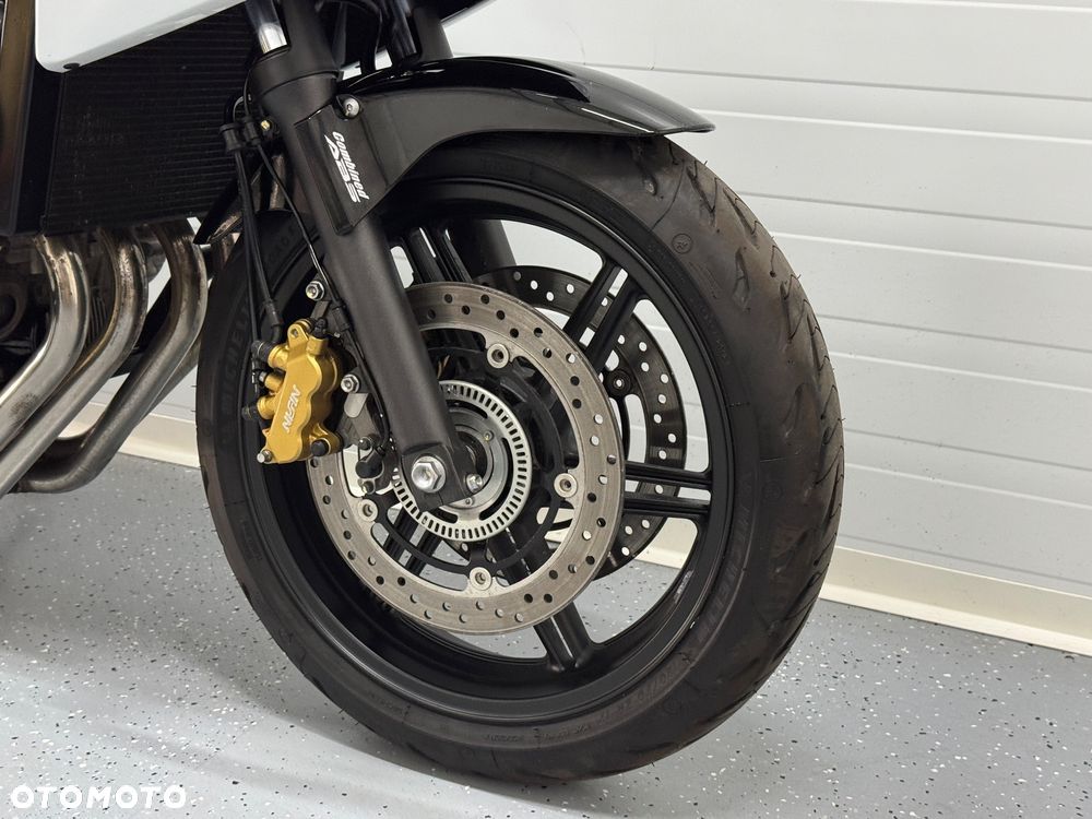 Honda CBF - 11