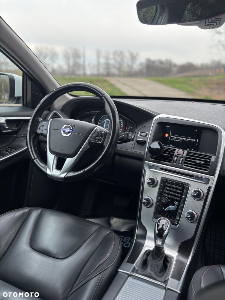 Volvo XC 60 D4 AWD Ocean Race - 5