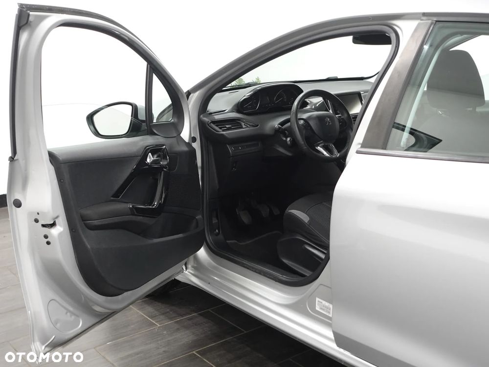 Peugeot 208 82 VTI Active - 16