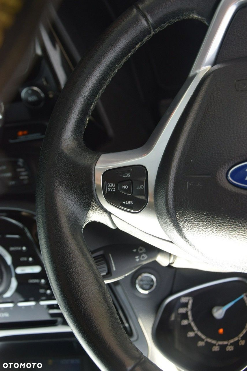 Ford B-MAX 1.6 Titanium - 32