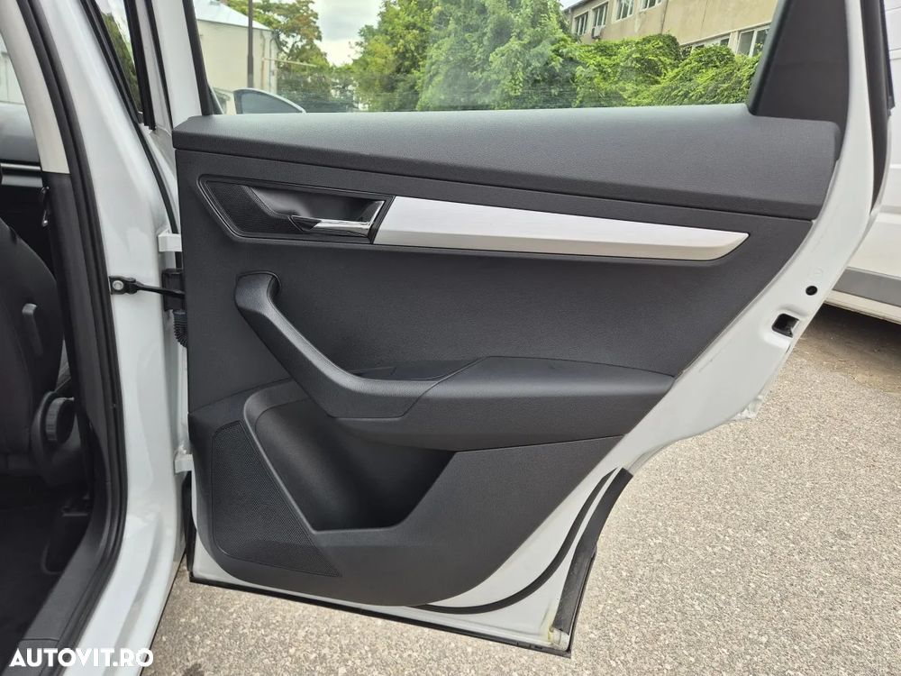 Skoda Karoq 2.0 TDI DSG Ambition - 27