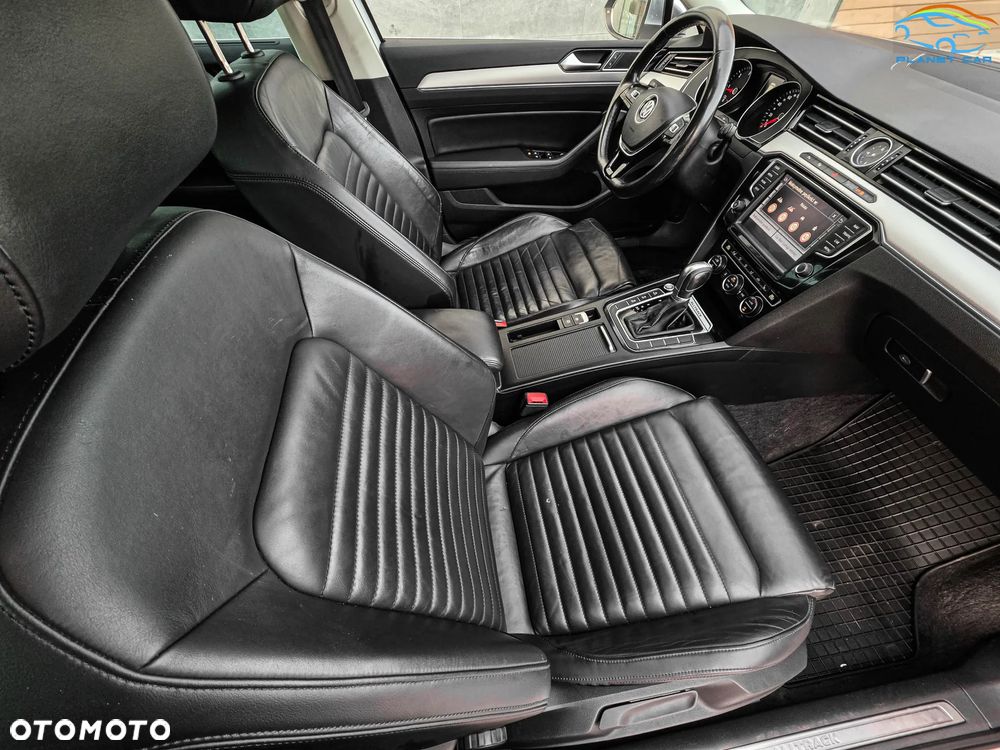 Volkswagen Passat Alltrack - 19