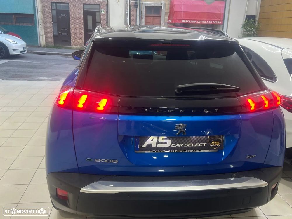 Peugeot e-2008 50 kWh GT Line - 4