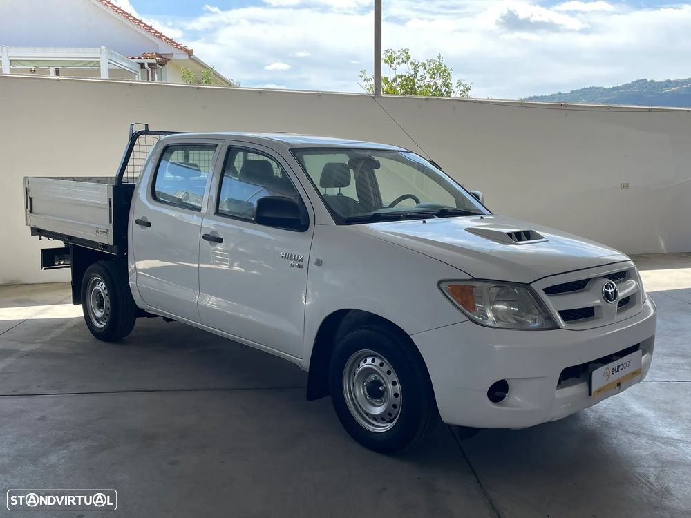 Toyota HILUX 2.4 D 2WD CD - 7