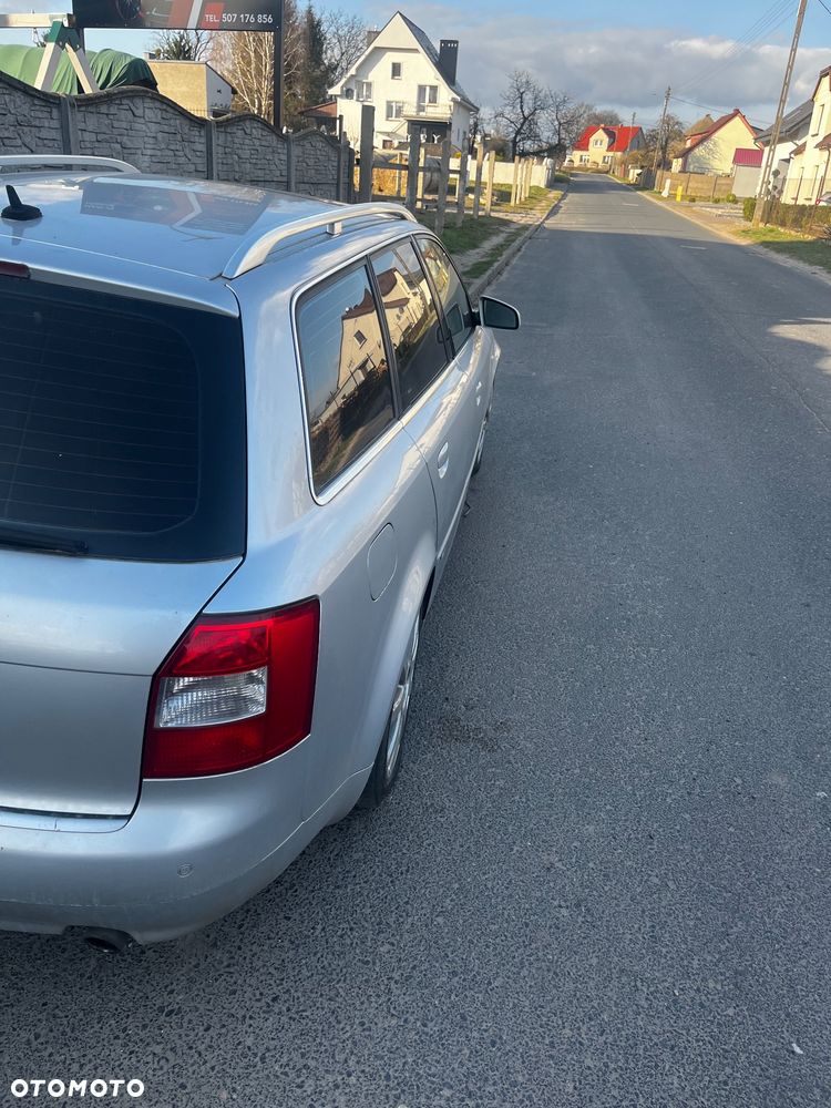 Audi A4 Avant - 4