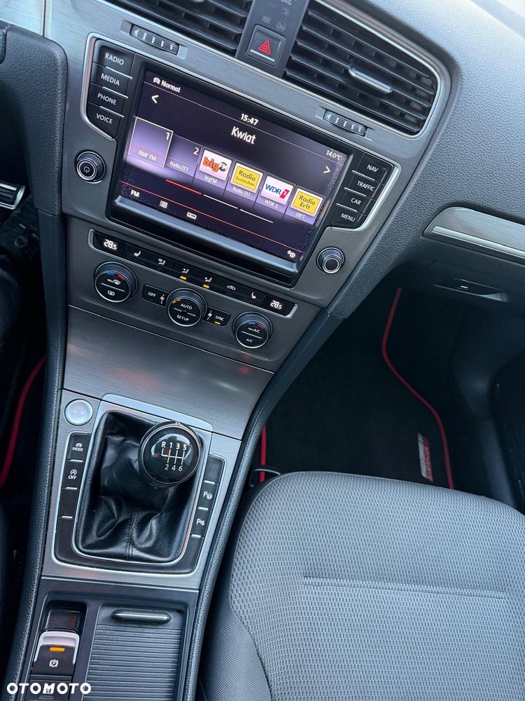 Volkswagen Golf 1.4 TSI Edition - 27