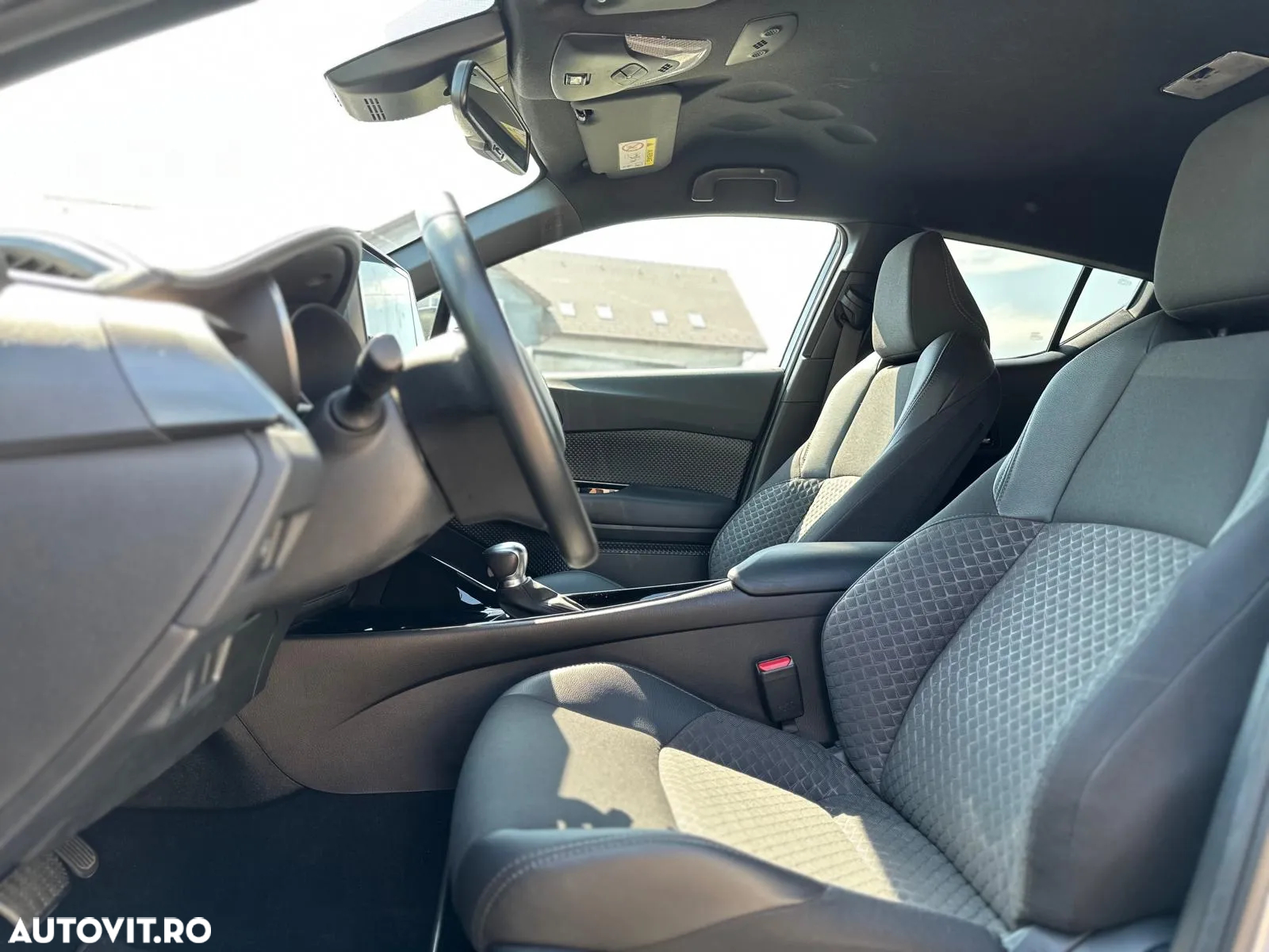 Toyota C-HR 1.8 HSD 122 CP 4x2 CVT Cult - 25