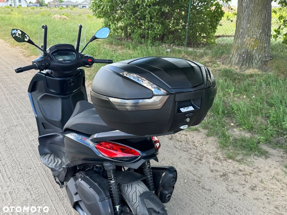 Piaggio Beverly - 12