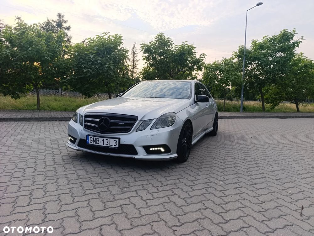 Mercedes-Benz Klasa E - 2