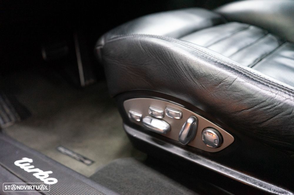 Porsche Panamera Turbo PDK - 28