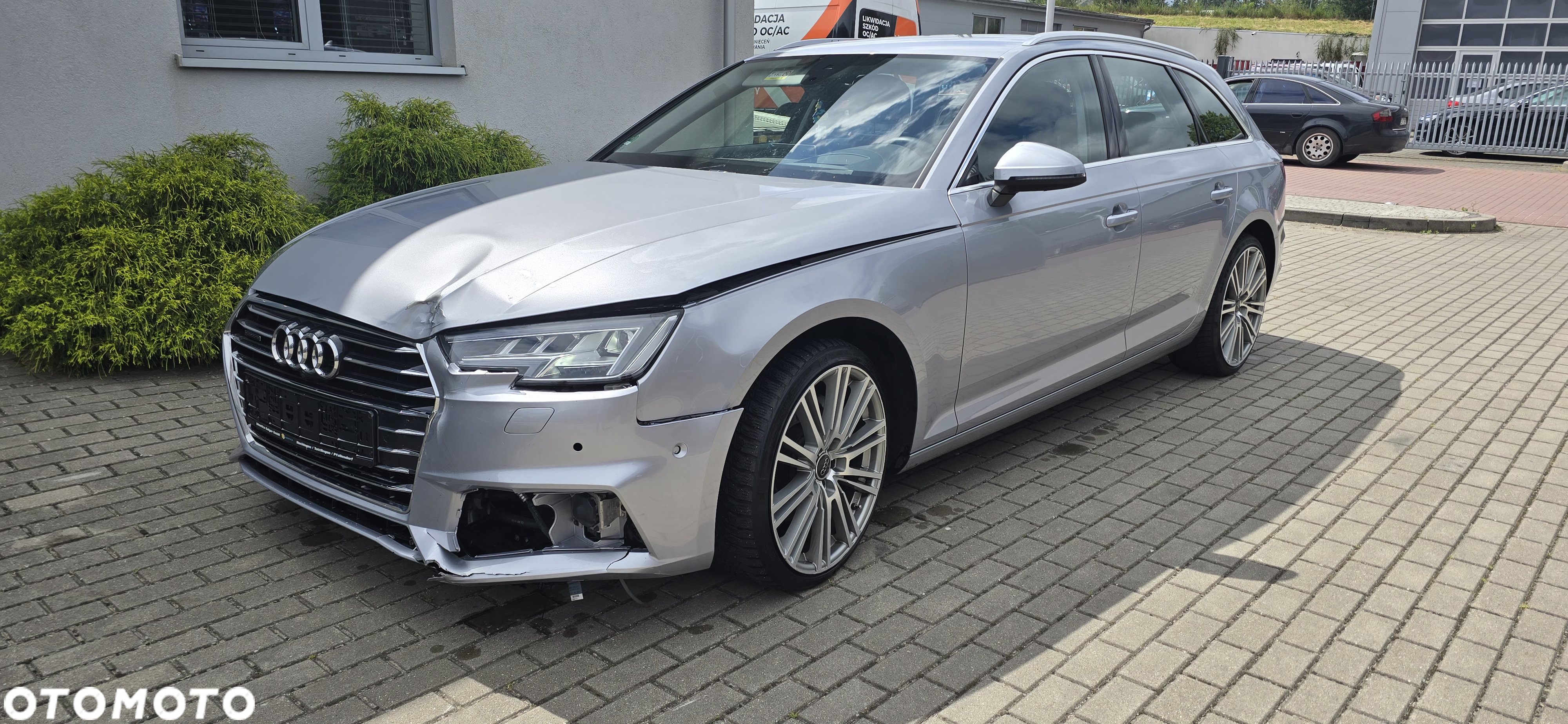 Audi A4 Avant - 4