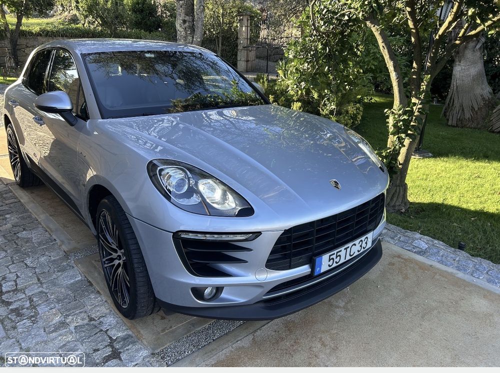 Porsche Macan - 1