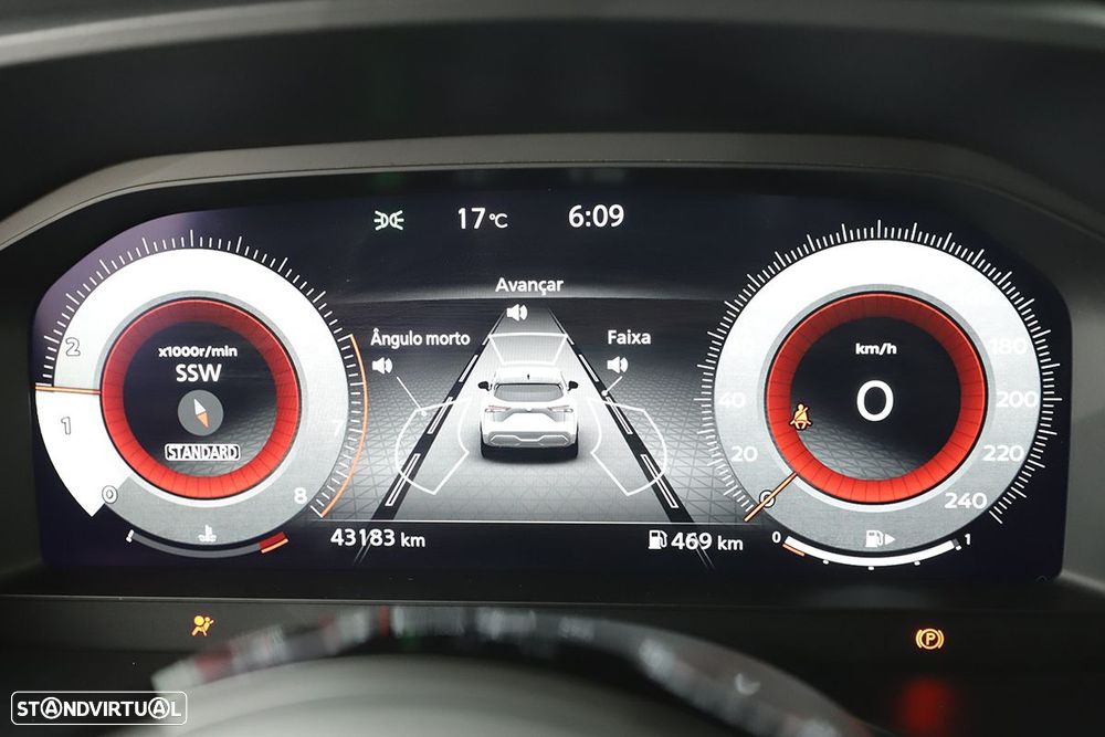 Nissan Qashqai 1.3 DIG-T N-Connecta - 16