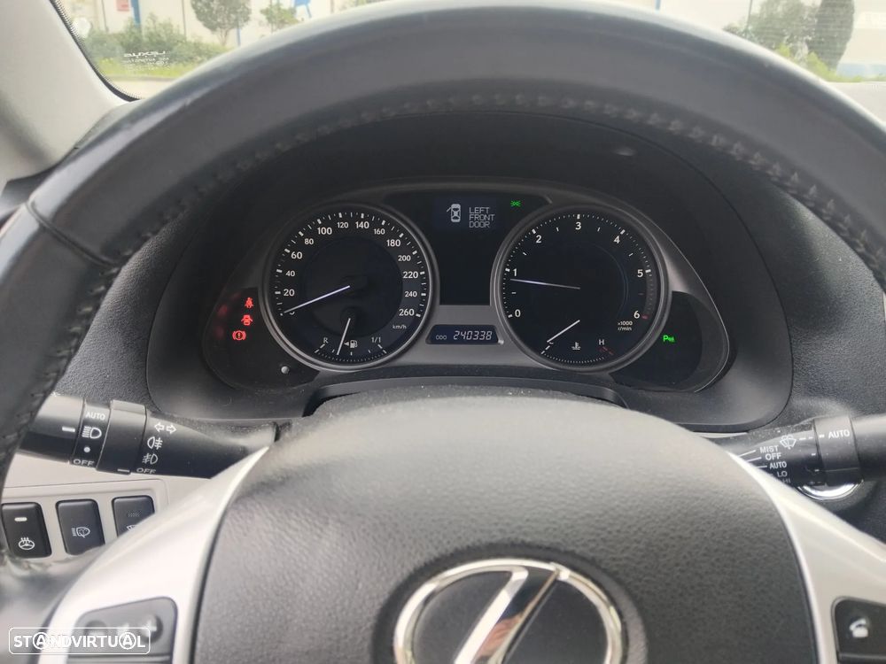 Lexus IS 220 d Sport 58 - 14