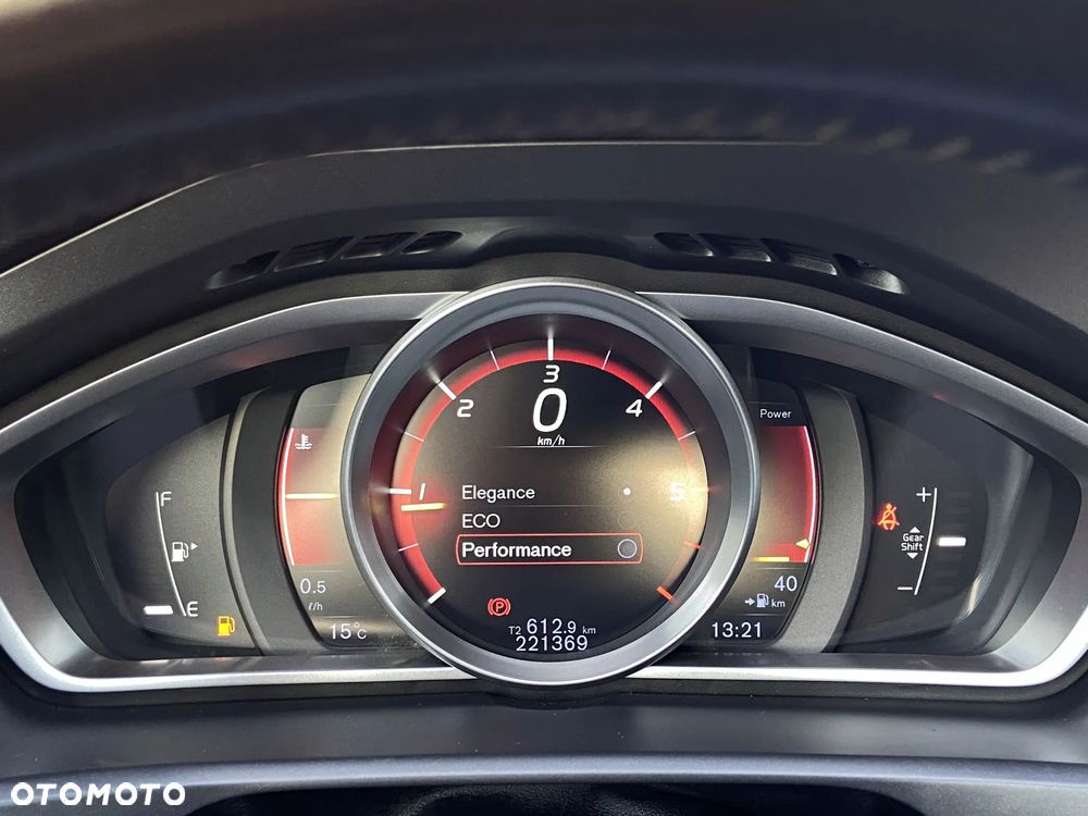 Volvo V40 D2 Ocean Race - 35