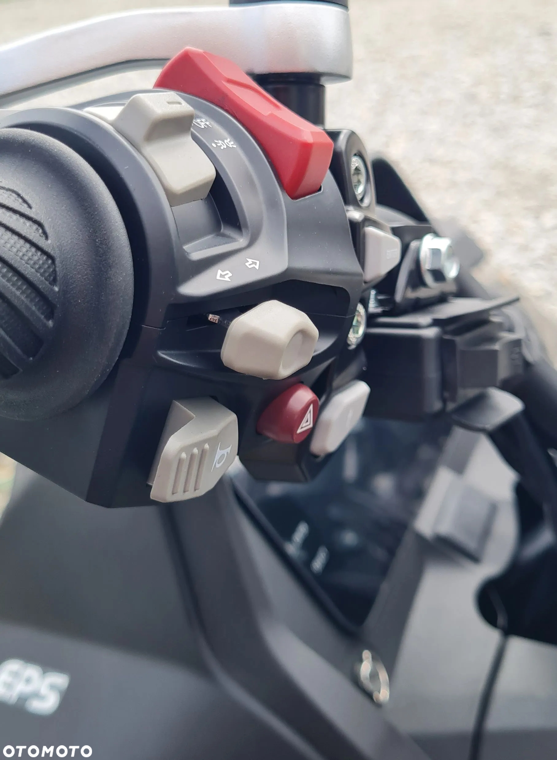 QJMOTOR SFA 1000 - 10