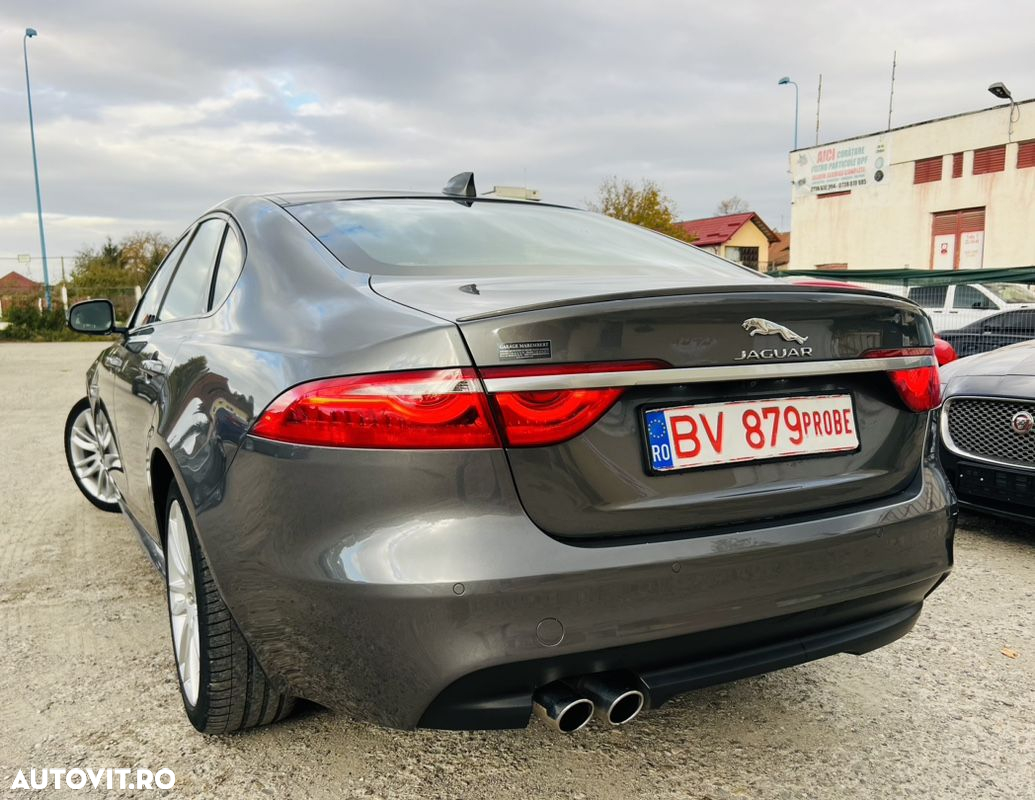Jaguar XF 20d Aut. R-Sport - 3