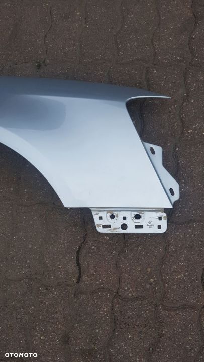 Błotnik przód prawy VW PASSAT B6  kod koloru LA7W PROMOCJA - 2