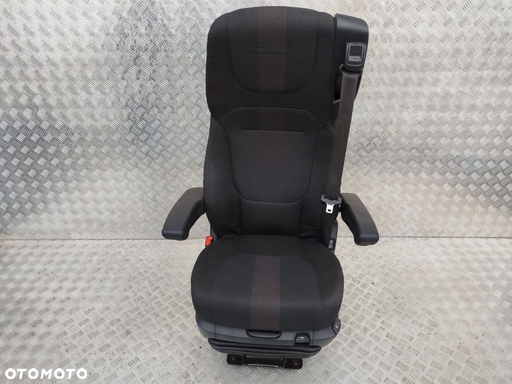 FOTEL KIEROWCY DAF NGD XF XG XG+ - 1