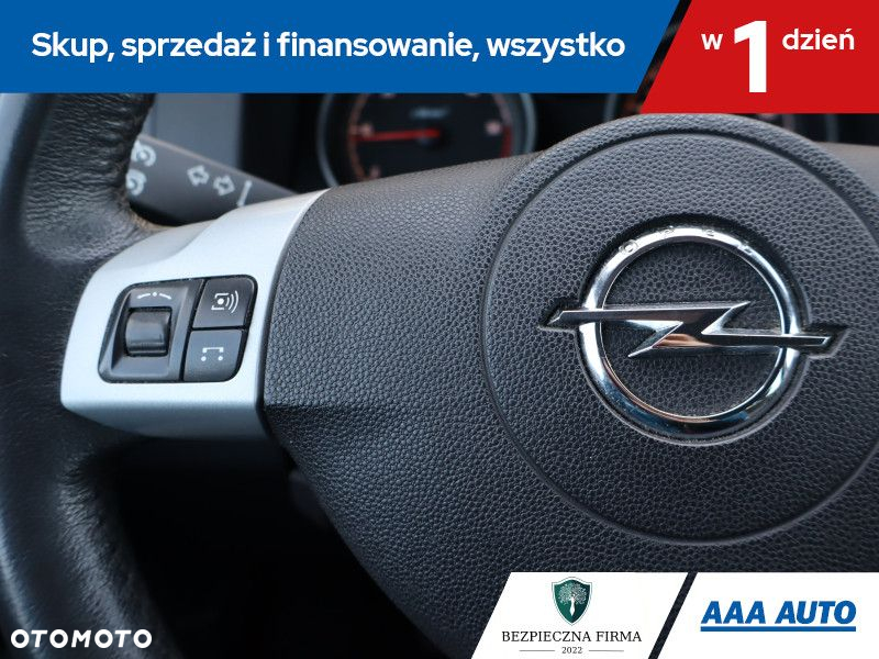 Opel Zafira - 17
