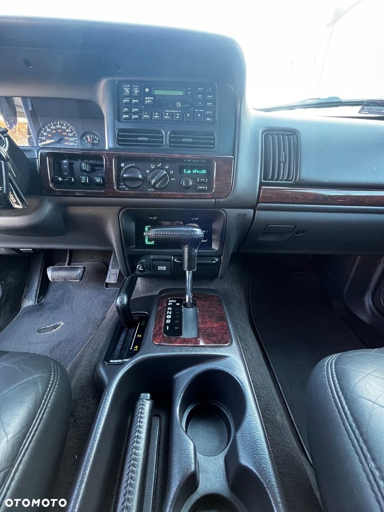 Jeep Grand Cherokee 5.9 Limited - 30