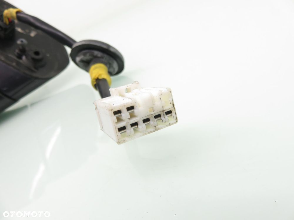 LUSTERKO PRAWE KIA CARENS III 8 PIN - 3