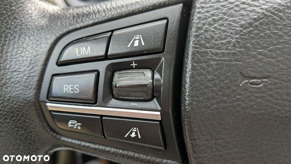 BMW Seria 7 - 34