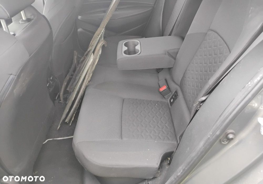 Toyota Corolla - 10