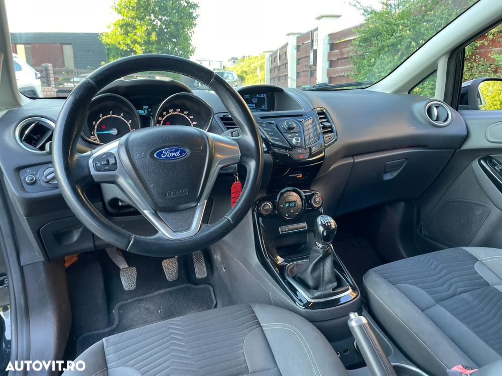 Ford Fiesta 1.0 EcoBoost Titanium - 14