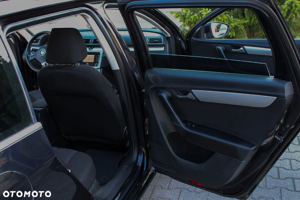 Volkswagen Passat 2.0 TDI Highline DSG - 21