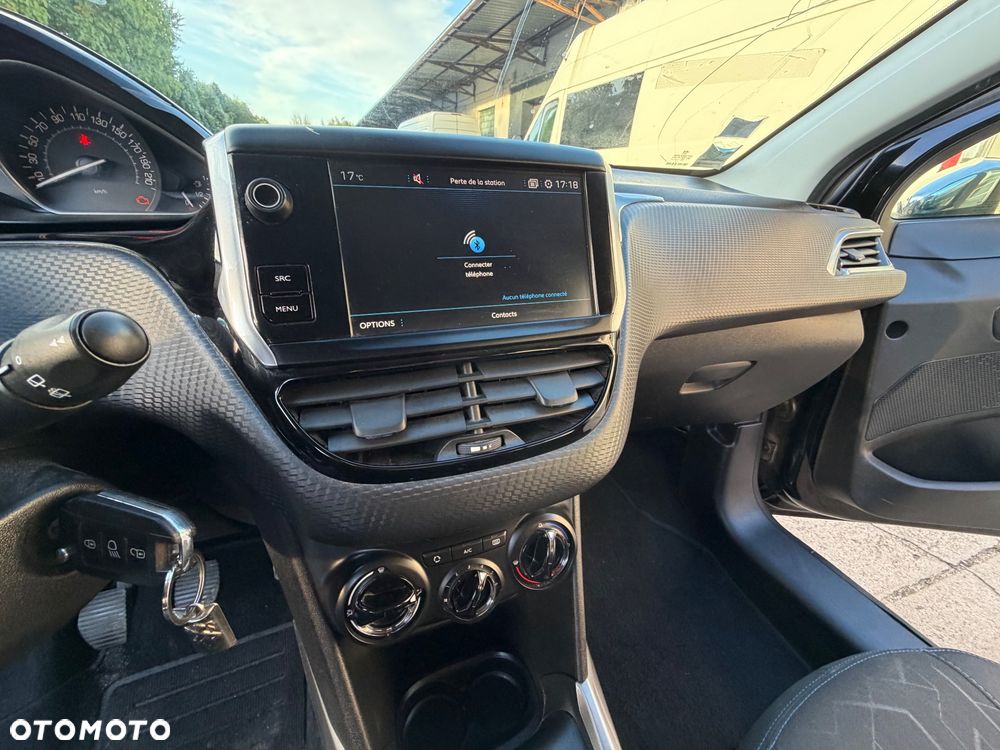 Peugeot 2008 PureTech 110 Style - 18