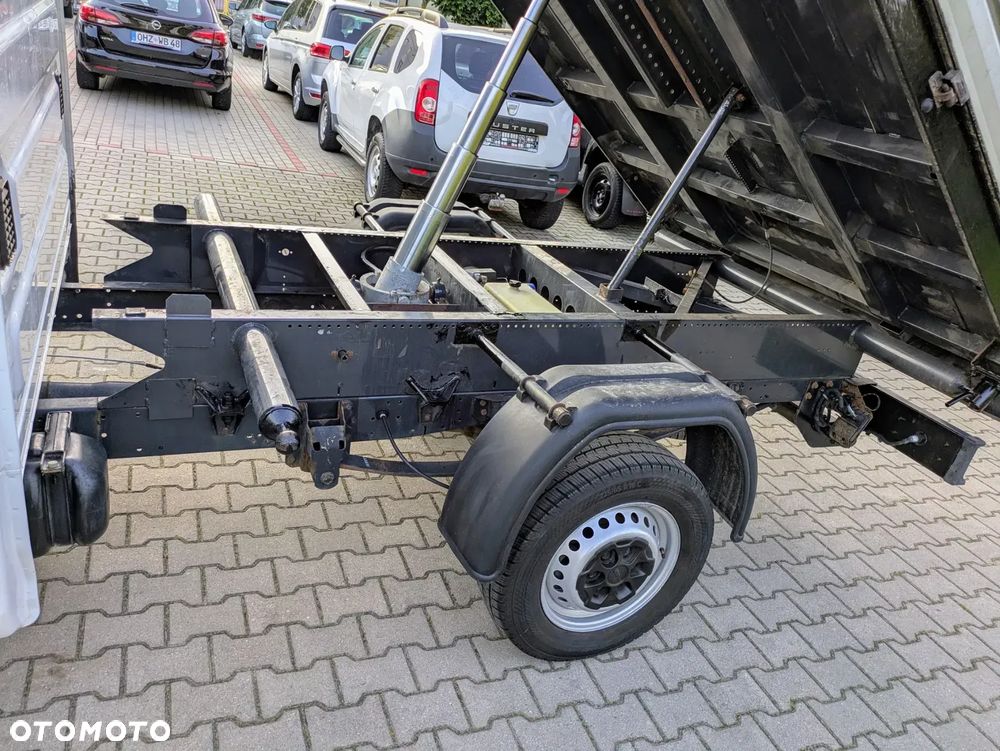 Iveco Iveco Daily 35-140 2018 Rok Doka 7 Osób Kiper - 11