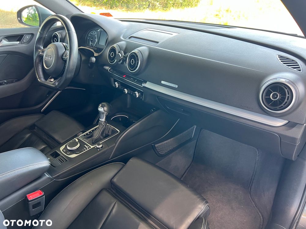 Audi A3 Sportback 1.4 TFSI e-tron S line Sportpaket - 28